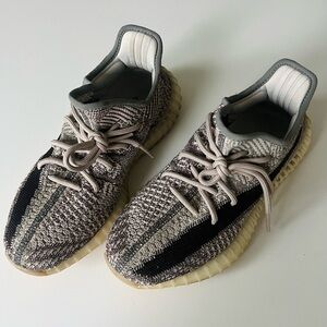 Adidas Yeezy Boost 350 V2 Sneakers - ZYON Gray/Black